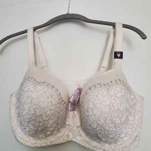 Victoria's Secret White Lace Bra 38DDD NWT